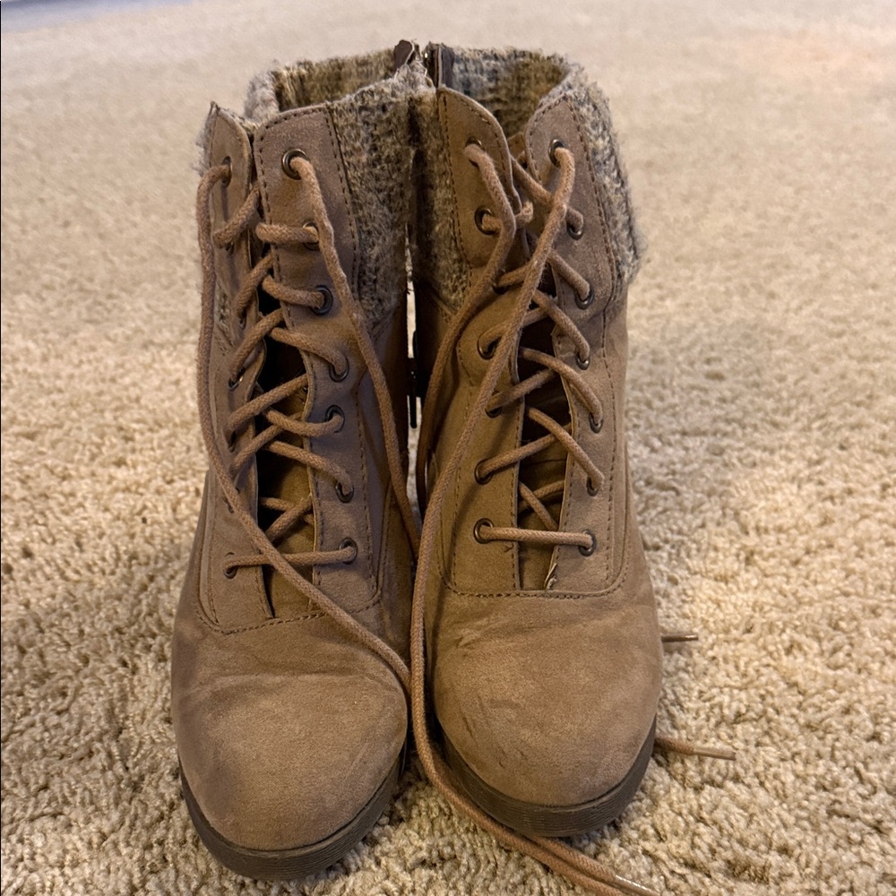 SO Taupe Lace-Up Ankle Boots with Knit Cuff